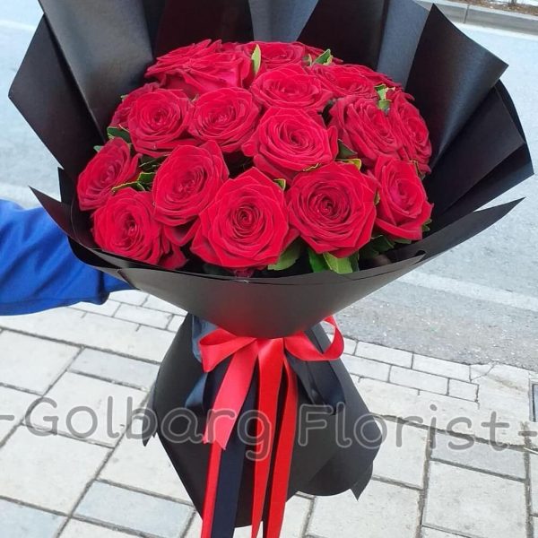 دسته گل رز هلندی گلبرگ فلوریست